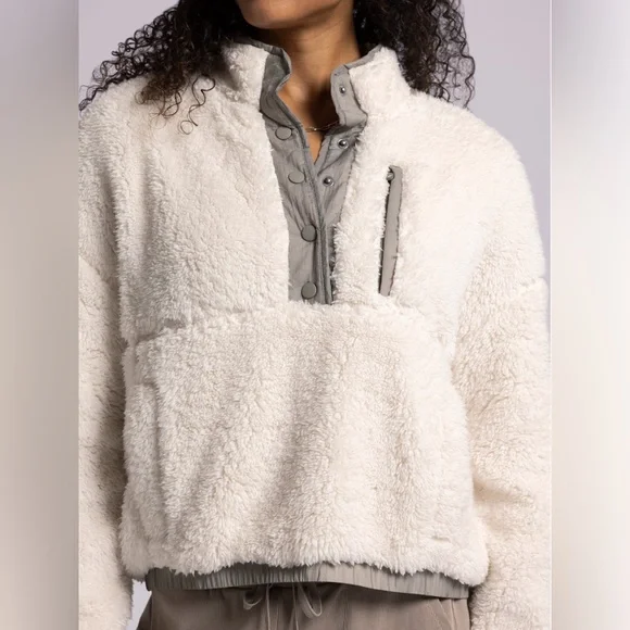 Thread & Supply Reece Pullover - Vetiver - Size Large - Picture 4 of 8